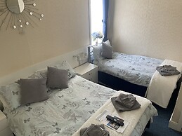 Ivydene Guest House