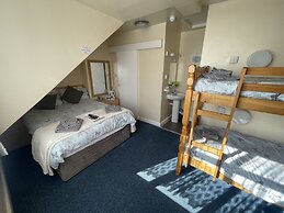 Ivydene Guest House