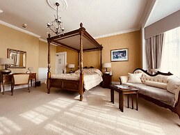 Nuthurst Grange Country House Hotel
