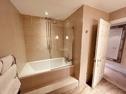 Nuthurst Grange Country House Hotel