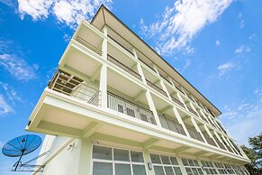 J-House Phetchaburi