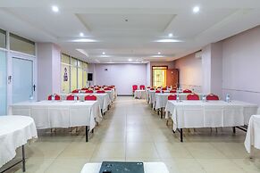 Russel Hotel