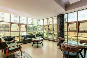 Russel Hotel