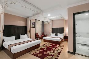Russel Hotel