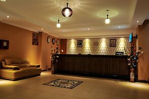 Russel Hotel