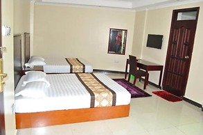 Russel Hotel