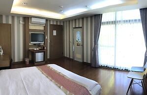 Peach Villa