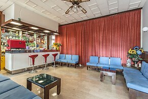 Hotel Holiday