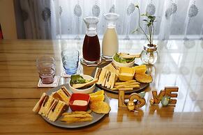 Locking Taitung B&B