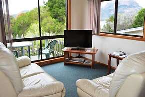 Coles Bay Waterfronter 2