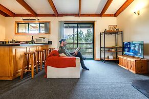 Freycinet Cottage 2