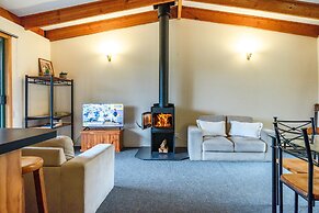 Freycinet Cottage 2