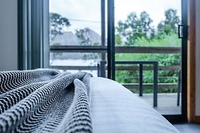 Freycinet Cottage 2