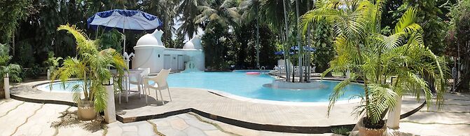 Hotel Parisutham