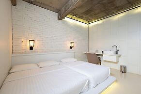 Siam Plug In Hostel