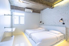 Siam Plug In Hostel