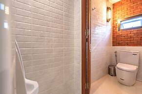 Siam Plug In Hostel