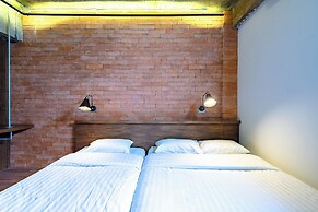 Siam Plug In Hostel