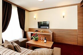 COOP Hotel