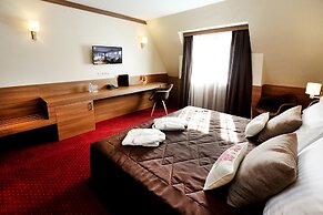 COOP Hotel