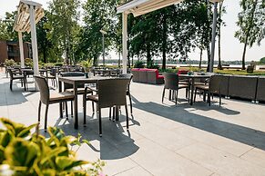 Seehotel am Tankumsee