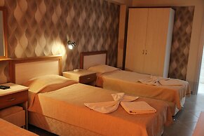 Saturn Hotel