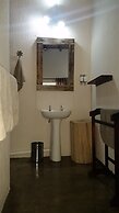 24 Degrees Self-Catering