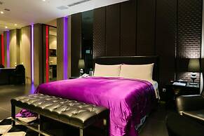 M hotel