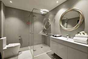 M hotel