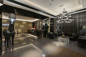 M hotel