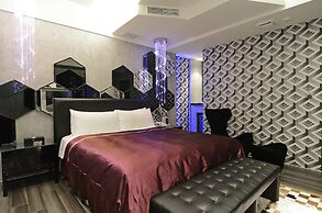 M hotel