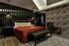 M hotel