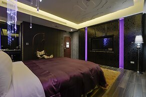 M hotel
