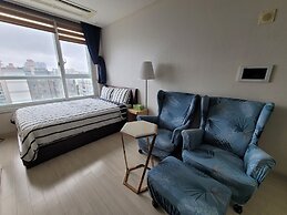 Hitomorrow Residence