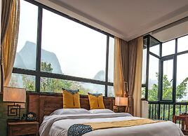 Secret Courtyard Resort Hotel