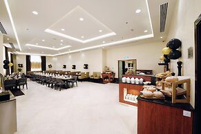 Pulse Al Jaddaf Hotel