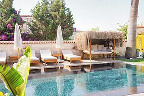 Alacati Limonaia Hotel