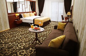 Grand Vuslat Hotel