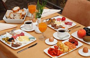 Grand Vuslat Hotel