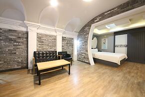 Instar Hotel Yangsan