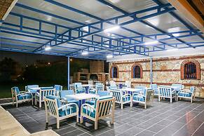 Sunset Village Apart Hotel
