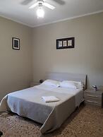 48 airport budget rooms