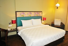 The Grand Jade Hotel