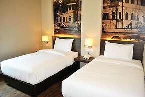 The Grand Jade Hotel