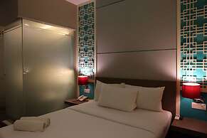 The Grand Jade Hotel