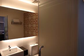 The Grand Jade Hotel