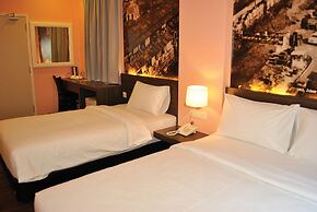 The Grand Jade Hotel