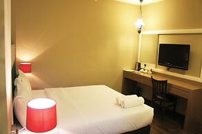 The Grand Jade Hotel