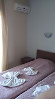 Kyparissis Rooms