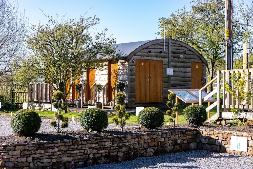 Orchard Hideaways